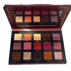 New in box Ace Beaute Mystic Romance eyeshadow palette